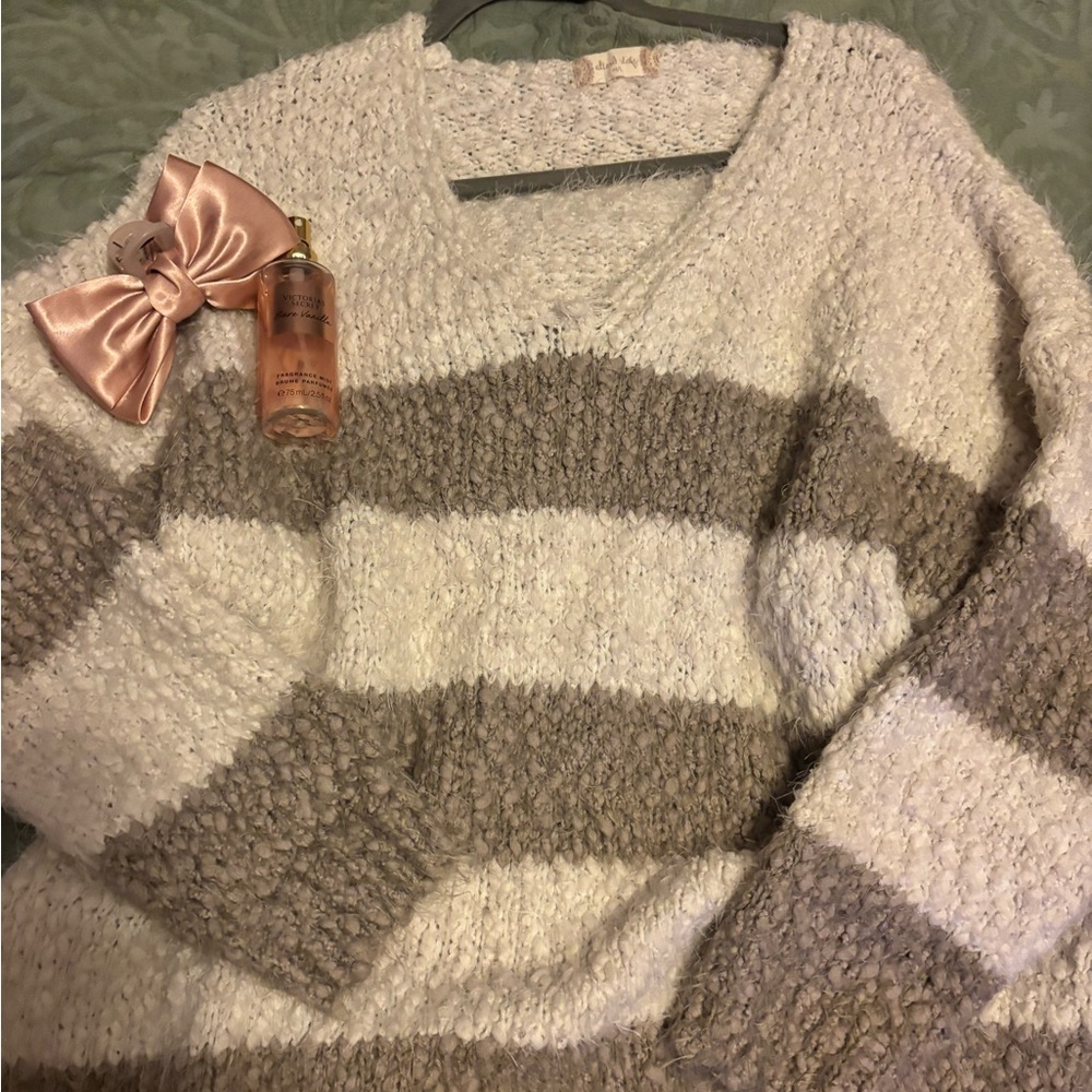 Altar'd State V-Neck Sweater - Cream and Brown